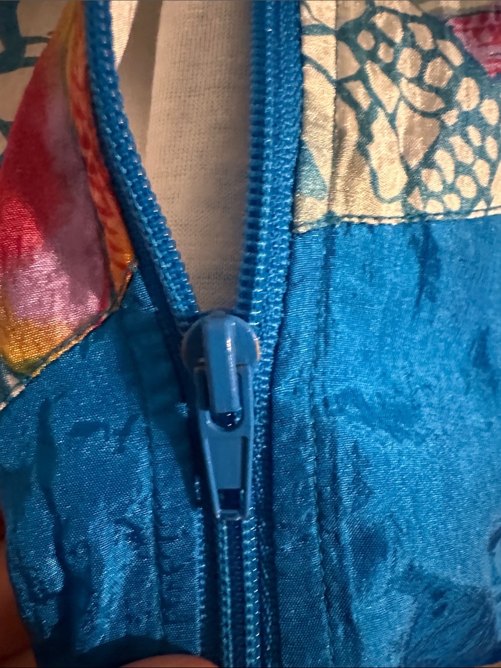 Blue Patterned Shell-Print Women's Raincoat - Picture 6 of 7
